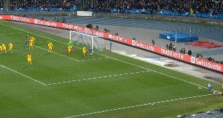 英超直播-【欧联杯】奥巴皮克破门 巴萨4比2客胜那不勒斯晋级