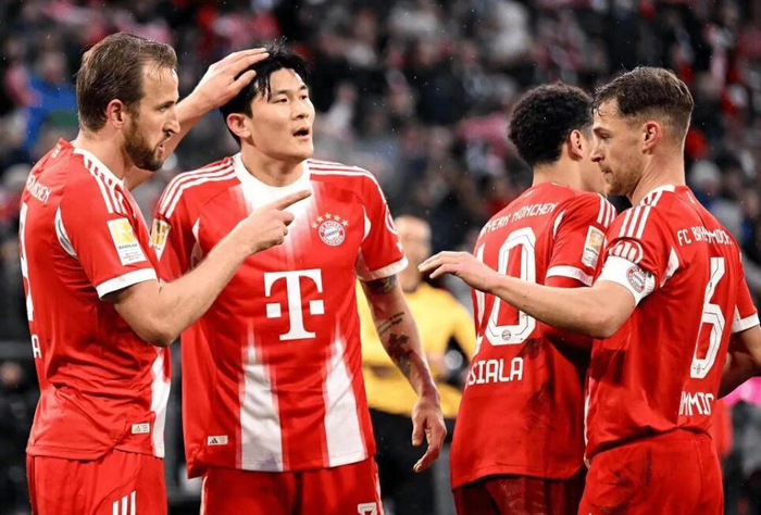 英超直播-切尔西关注金玟哉，拜仁愿降价出售|法尔克|哈里凯恩|那不勒斯|离队|韩国_新浪体育_新浪新闻