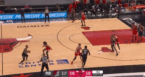 11秒6分逆天改命！利拉德44分+压哨绝杀比肩乔丹